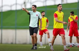 تصمیم جنجالی هاشمیان؛ ۳ ستاره پرسپولیس در لیست مازاد