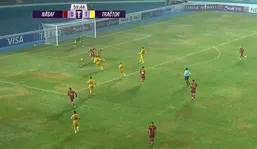 ببینید| گل نخوردن تراکتور با یک خوش شانسی