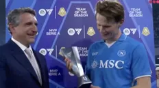 تصویر خبر اسکات مک&zwnj;تومینی به عنوان بهترین بازیکن فصل سری آ انتخاب شد