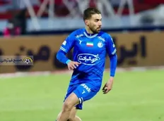 تصویر خبر نگرانی استقلالی&zwnj;ها؛ مهران احمدی در آستانه دربی زیر نظر پزشکان