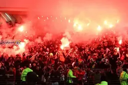 درگیری فیزیکی هواداران پرسپولیس و لیدر&zwnj;ها بابت شعار علیه درویش