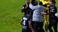 تصویر خبر ویدئو صحنه مشکوک گل اول پرسپولیس به تراکتور (کنعانی زادگان)