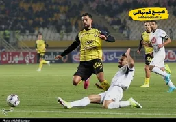 حضور مشکوک آرش رضاوند در بازی حساس سپاهان و تراکتور