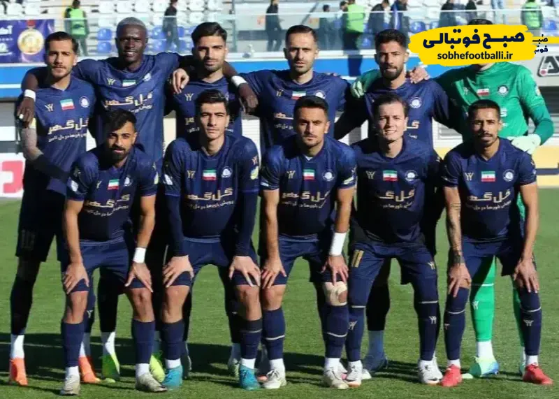 گل&zwnj;گهر روی چمن مصنوعی!