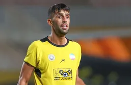 آرش رضاوند سومین گل خود را برای سپاهان در کمتر از یک ماه به ثمر رساند