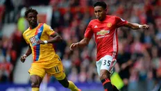 تصویر خبر بازیکن پیشین منچستریونایتد بدون مدیر برنامه و با کمک ChatGPT با تیم جدیدش قرارداد بست!