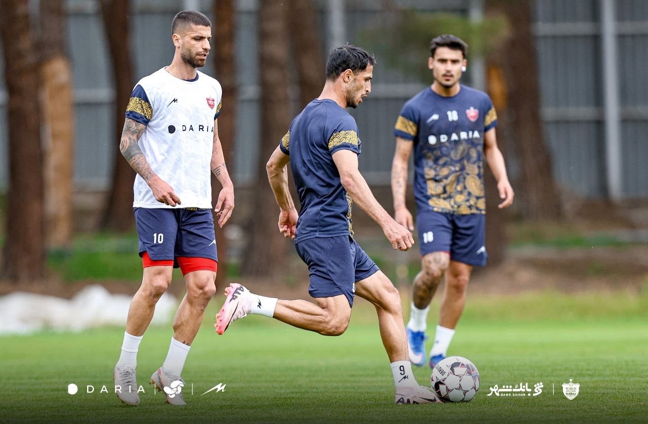 خبر خوب برای پرسپولیسی‌ها؛ مصدومیت فرزین معامله‌گری جدی نبود / عملکرد خوب مدافع چپ + تصاویر