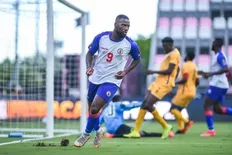 تصویر خبر نازون در آستانه نهایی شدن پیوستنش به استقلال!