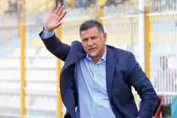 انتقاد تند علی دایی به محل برگزاری دربی ۱۰۶