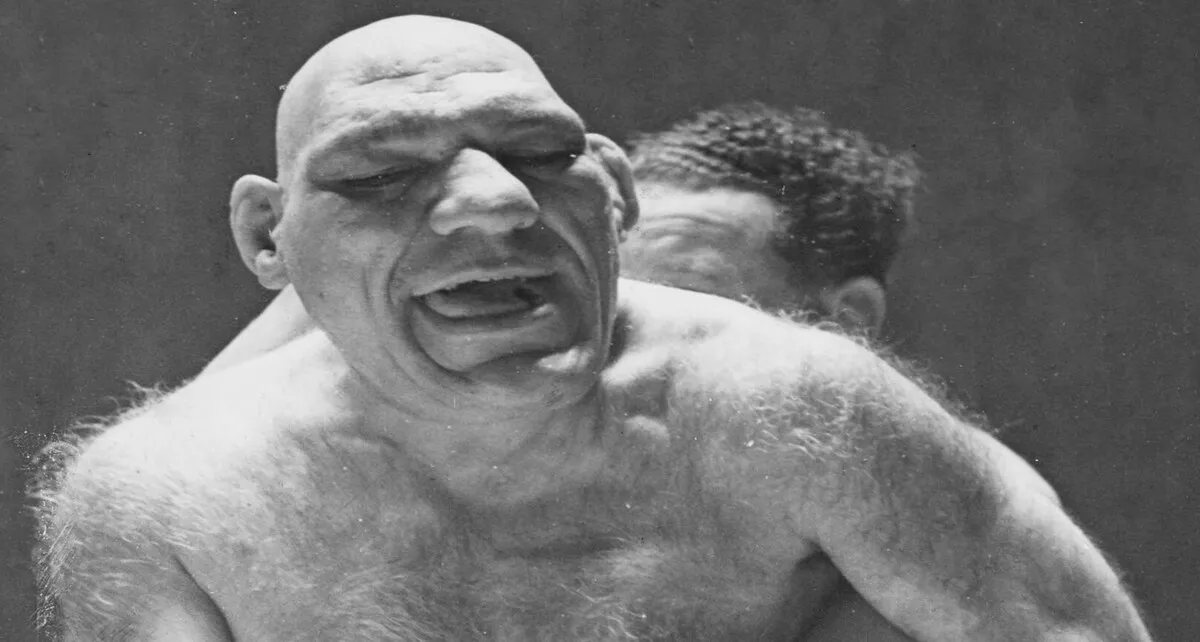 موریس تیه، کشتی&zwnj;گیر فرانسوی الهام&zwnj;بخش &laquo;شرک&raquo;؛ از فیس&zwnj;آف ۲۰ سالگی تا قهرمانی سنگین&zwnj;وزن بوستون