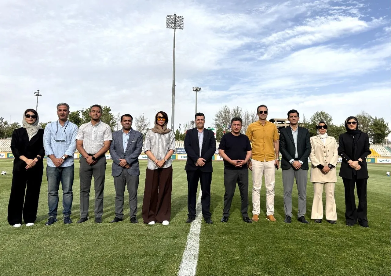 بیژن و پیام حیدری وسط میدان