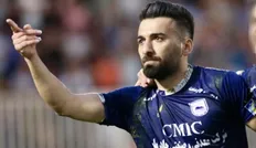 تلاش برای استقلالی شدن هافبک ۲۹ ساله تیم وسط جدولی!