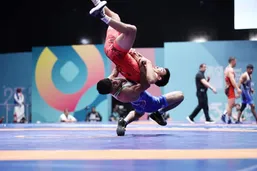 فیلم کامل فینال کشتی امیر عبدی؛ کسب مدال نقره در بازی&zwnj;های کشور&zwnj;های اسلامی