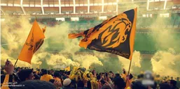 هواداران سپاهان برای پرسپولیس لُنگ به دست شدند!