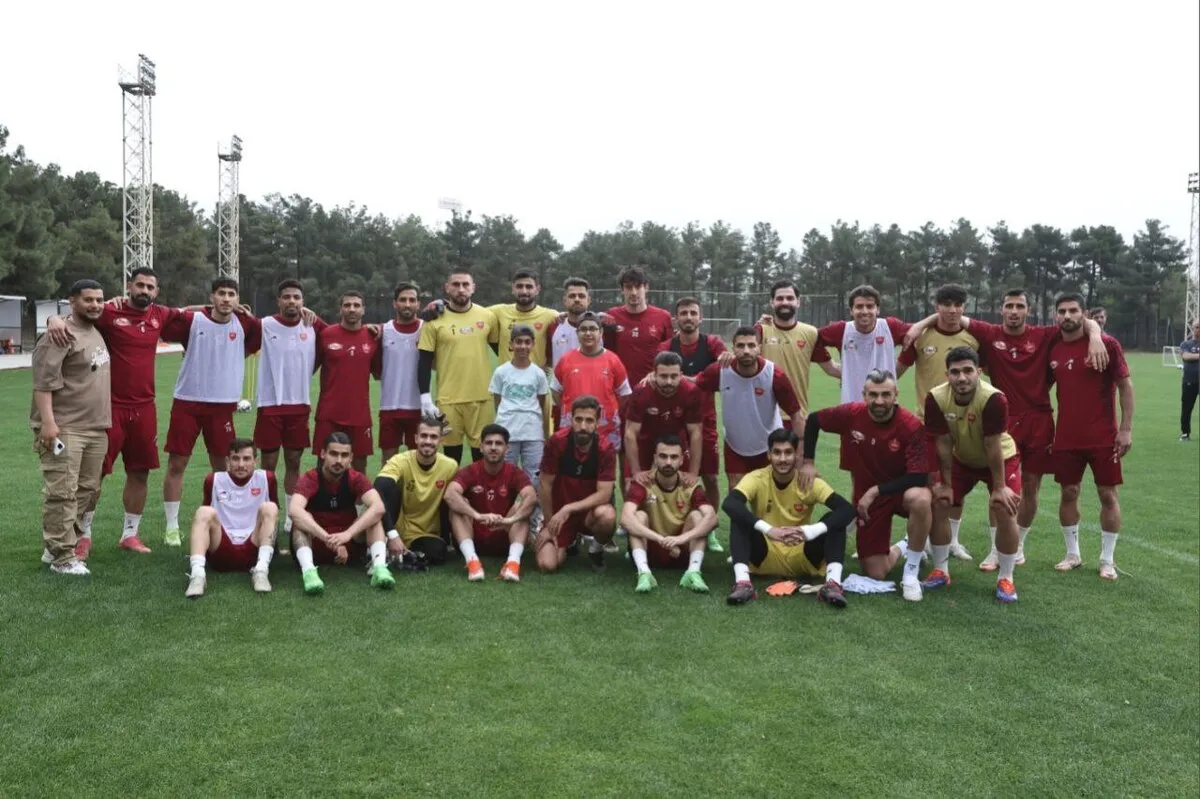 تمرین پرسپولیس طوفانی شد