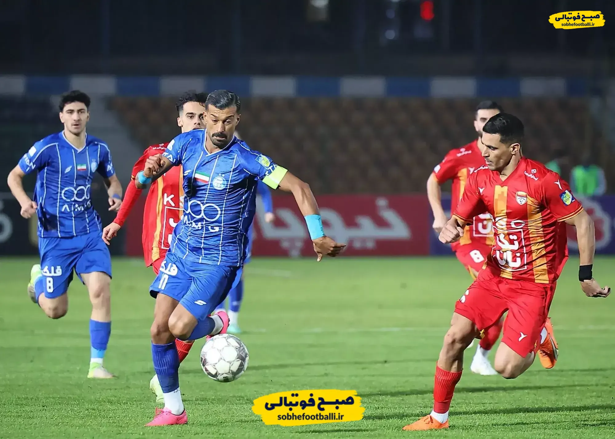 عصبانیت هواداران استقلال از جدایی رامین رضاییان