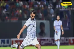 آخرین تلاش پرسپولیس برای برای تقویت سمت راست خط دفاعی با بازیکن گل گهر