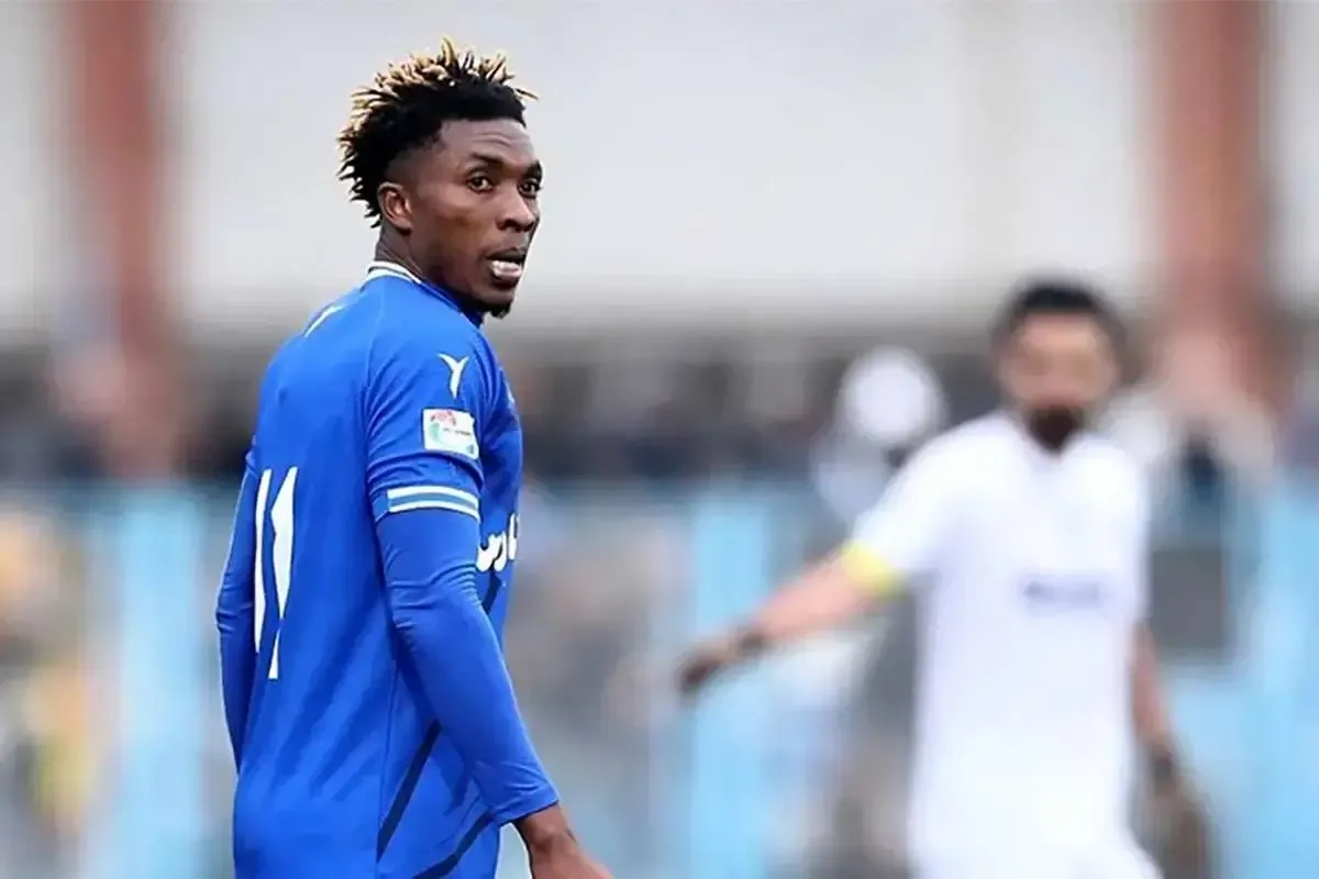 ویدیو واضح از گل اول استقلال؛ تمارض فرعباسی لو رفت! استقلالی&zwnj;ها به دنبال خون&zwnj;خواهی؟