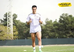 انتقاد آشوری بازیکن ملوان از چمن؛ &laquo;بازی کردن روی این زمین سخت است&raquo;