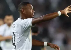 تصویر خبر مدافع کلیدی رئال مادرید وارد میدان شد