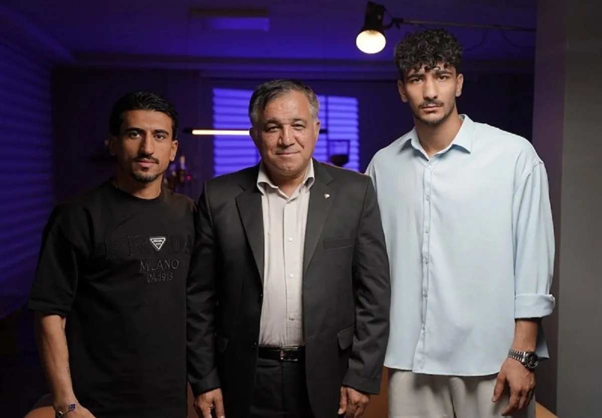دیدار علی تاجرنیا با امیرمحمد رزاقی&zwnj;نیا و صالح حردانی، دو بازیکن استقلالی حاضر در فهرست تیم ملی فوتبال ایران