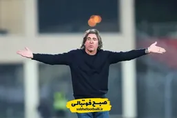 مربی یونانی استقلال هم آماده ترک ایران شد!