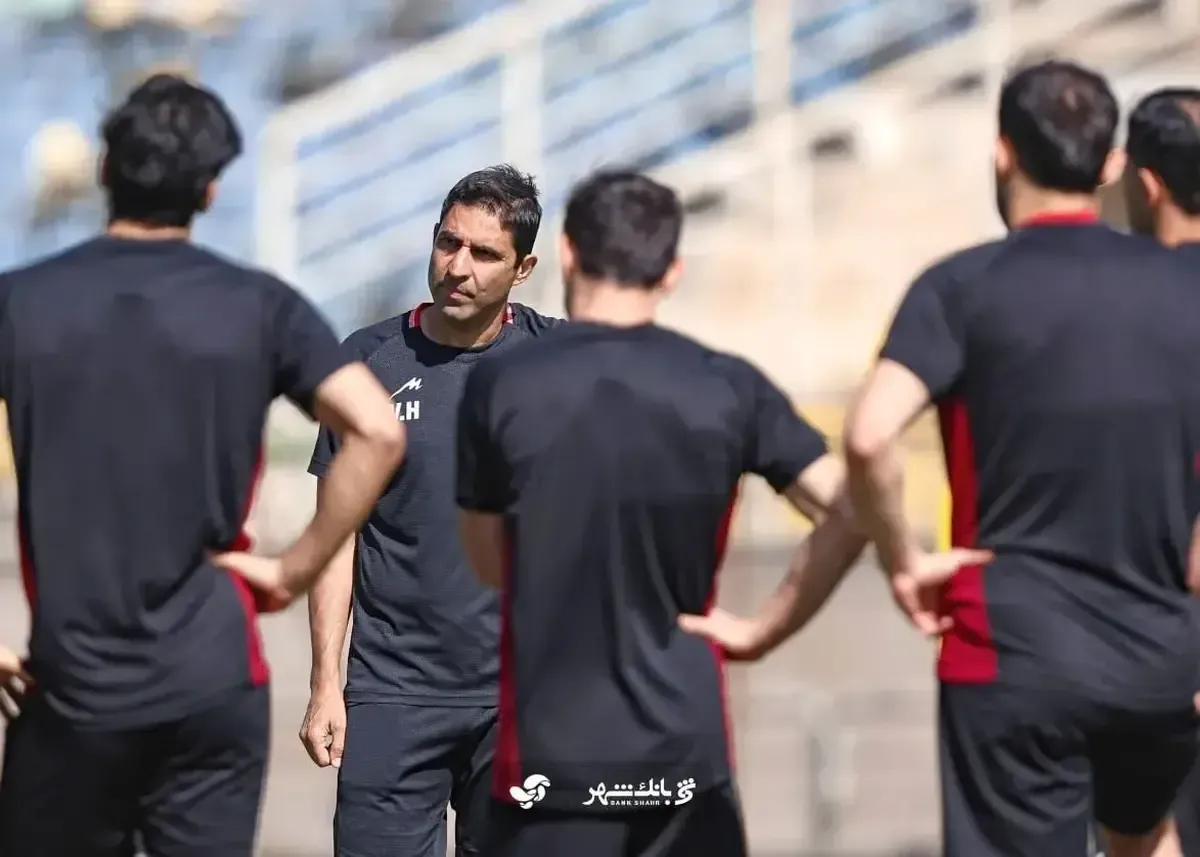 تصمیم انقلابی پرسپولیس پیش از دیدار با ذوب&zwnj;آهن؛ تغییر تاکتیک به ۳-۵-۲ با حضور سرژ اوریه