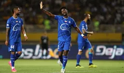 هافبک پر حاشیه استقلال بالاخره به ترکیه رسید