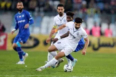 تصویر خبر صحنه مشکوک به پنالتی در محوطه جریمه استقلال