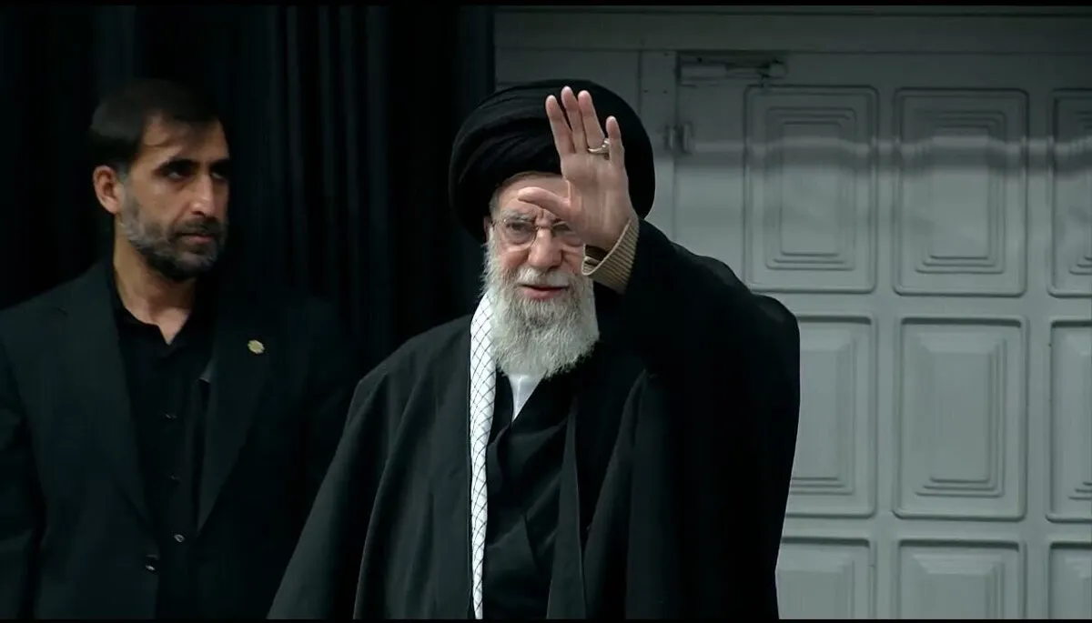 بازتاب گسترده حضور رهبر انقلاب در مراسم شب عاشورا در رسانه&zwnj;های آمریکایی