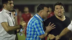 سقوط سینمایی خداداد عزیزی مقابل فولاد؛ تمارض به سبک بالیوود!