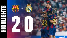 تصویر خبر خلاصه بازی ال کلاسیکوی اسطوره ها؛ دبل ساویولا و پیروزی بارسلونا مقابل رئال