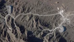 اولین تصاویر ماهواره&zwnj;ای از نظنز بعد از حمله اسرائیل (عکس)