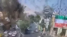 تصویر خبر لحظه اصابت بمب اسرائیل به میدان تجریش؛ چه بمبی استفاده شد؟