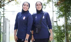 تصویر خبر بیلبوردهایی از موفقیت تیم ملی زنان در سطح شهر نصب شده؛ سفیر ایران: امیدوارم به آغوش خانواده&zwnj; بازگردید