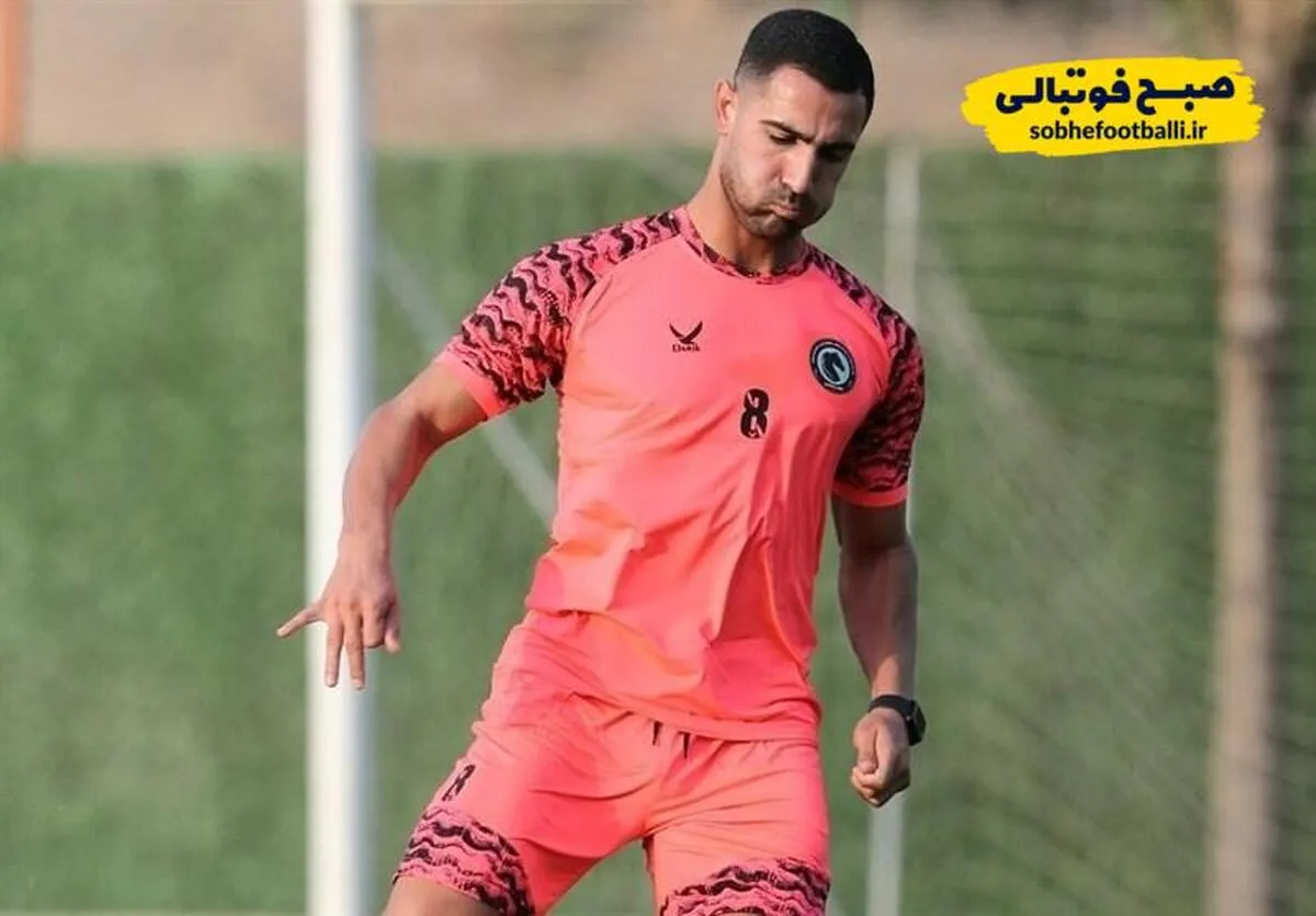 هافبک پیکان، قراردادش را فسخ کرد