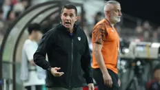 تصویر خبر اختلاف ۶۰۰ هزار دلاری اوسمار با پرسپولیس