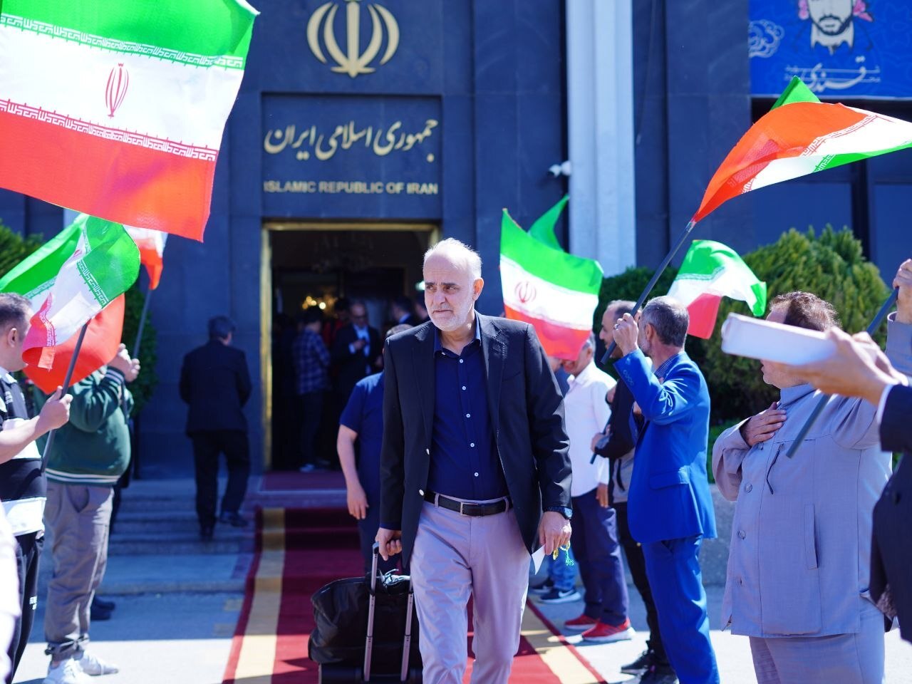 تیم ملی فوتبال ایران به سوی ترکیه پرواز کرد + تصاویر تیم ملی فوتبال ایران به سوی ترکیه پرواز کرد + تصاویر