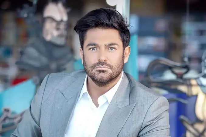 خودرو فوق لاکچری رضا گلزار