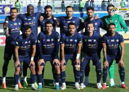 گل&zwnj;گهر روی چمن مصنوعی!