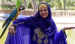 خاله شادونه میهمان فولادی ها شد