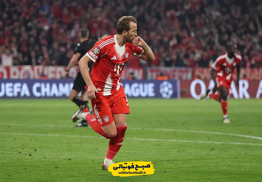 شادی هری کین پس از گلزنی برای بایرن مونیخ مقابل رئال مادرید در لیگ قهرمانان اروپا ۲۰۲۶