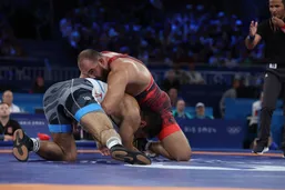 امیرحسین زارع به غلامرضا تختی رسید؛ حضور در جمع بزرگان تاریخ کشتی ایران