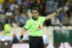 تصویر خبر کارشناسی داوری بازی استقلال - پیکان: پنالتی آبی&zwnj;پوشان درست بود؟ نظر کارشناسان درباره گل مردود شده و سه صحنه مشکوک پنالتی دیگر + ویدئو