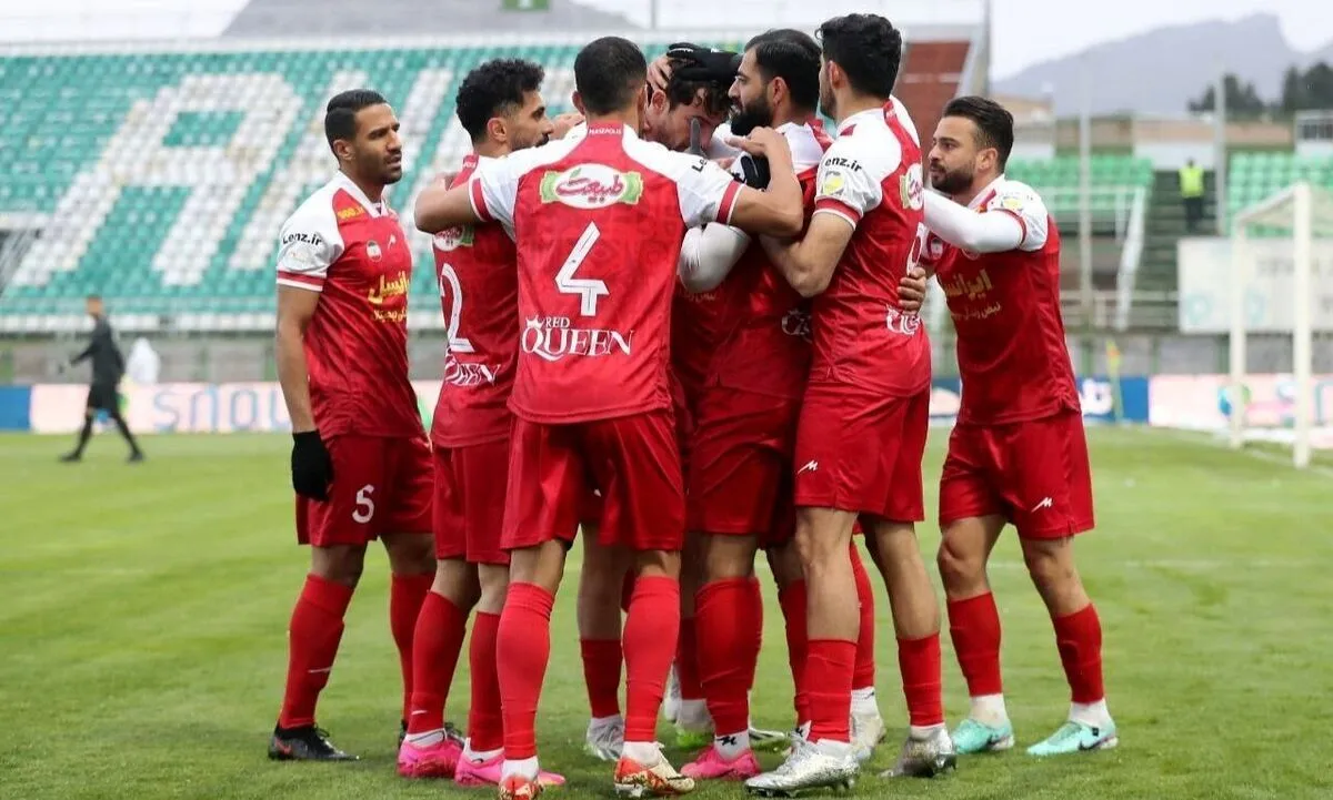 نیمکت پرسپولیس در قائمشهر