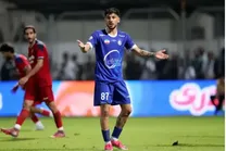 گل اول استقلال به گل گهر توسط اسماعیل قلی زاده