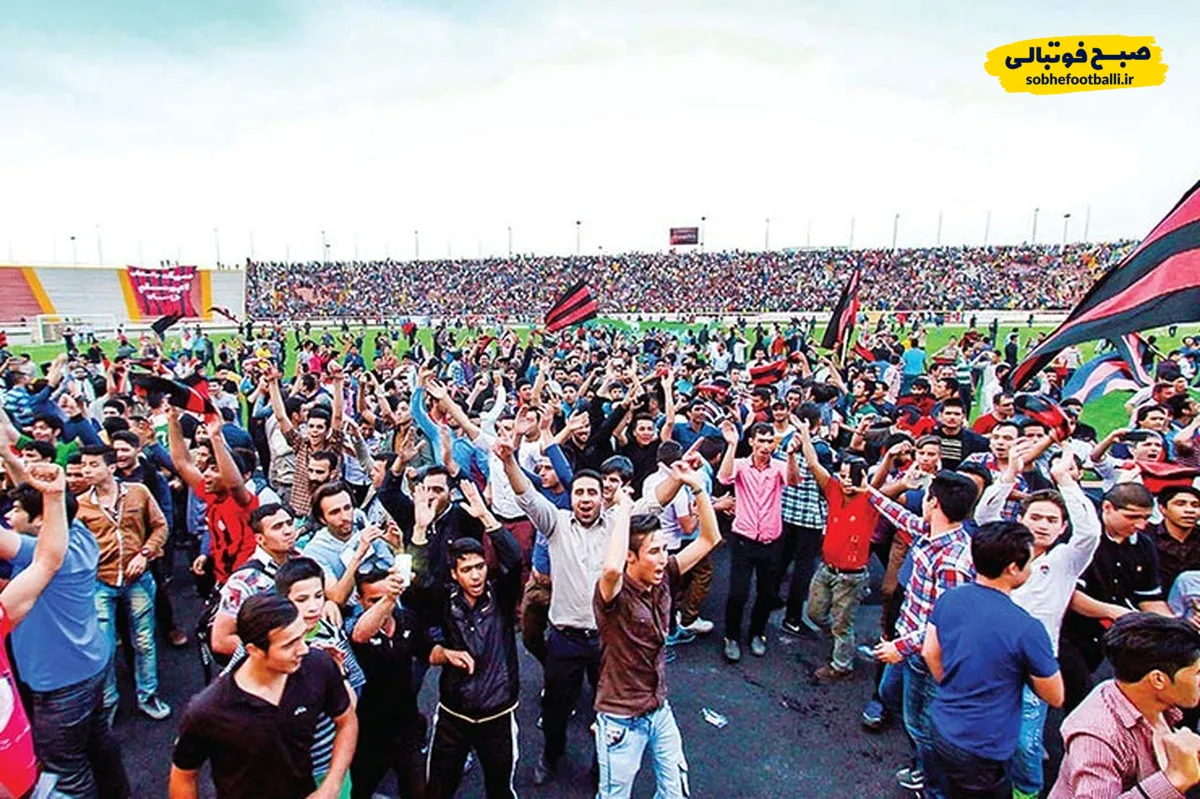رکوردشکنی تاریخی؛ ورزشگاه امام&zwnj;رضا(ع) با حضور ۱۲ هزار هوادار در لیگ سه انفجار شد