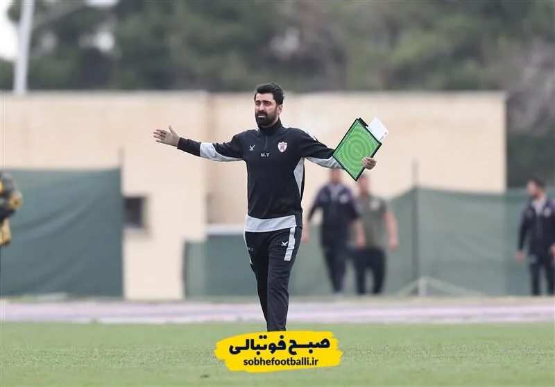 نشست خبری جنجالی مهرداد طهماسبی سرمربی تیم هوادار