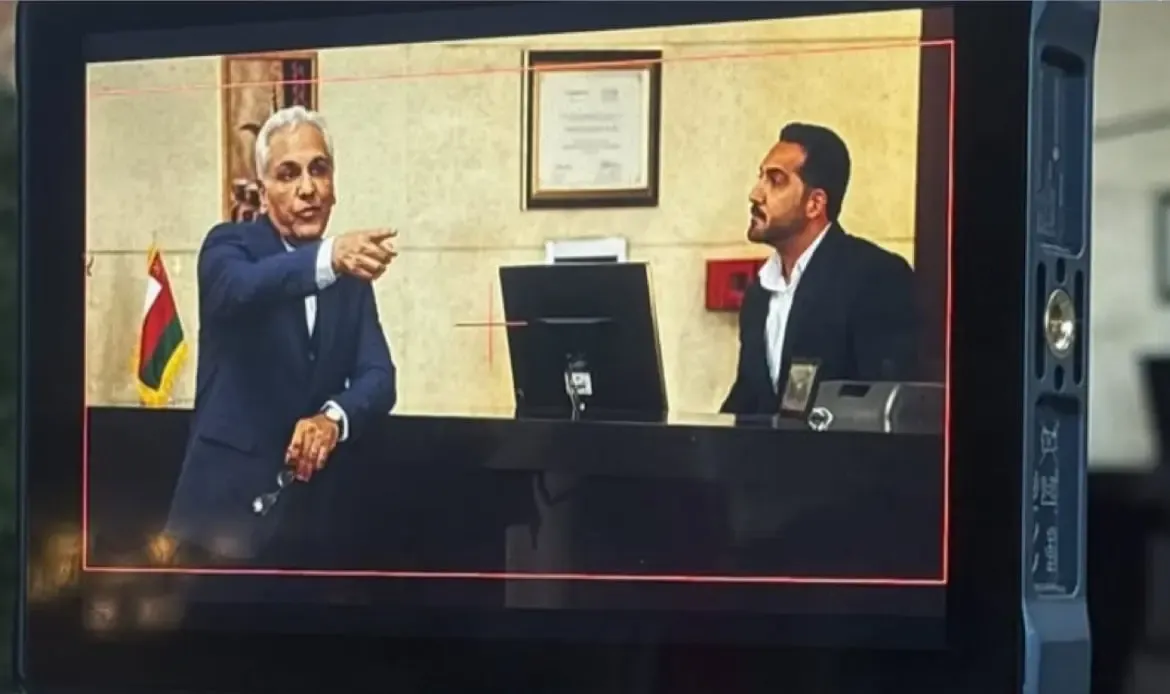 مهران مدیری در سریال مرد سه هزار چهره