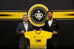 ستاره ذوب آهن به سپاهان پیوست